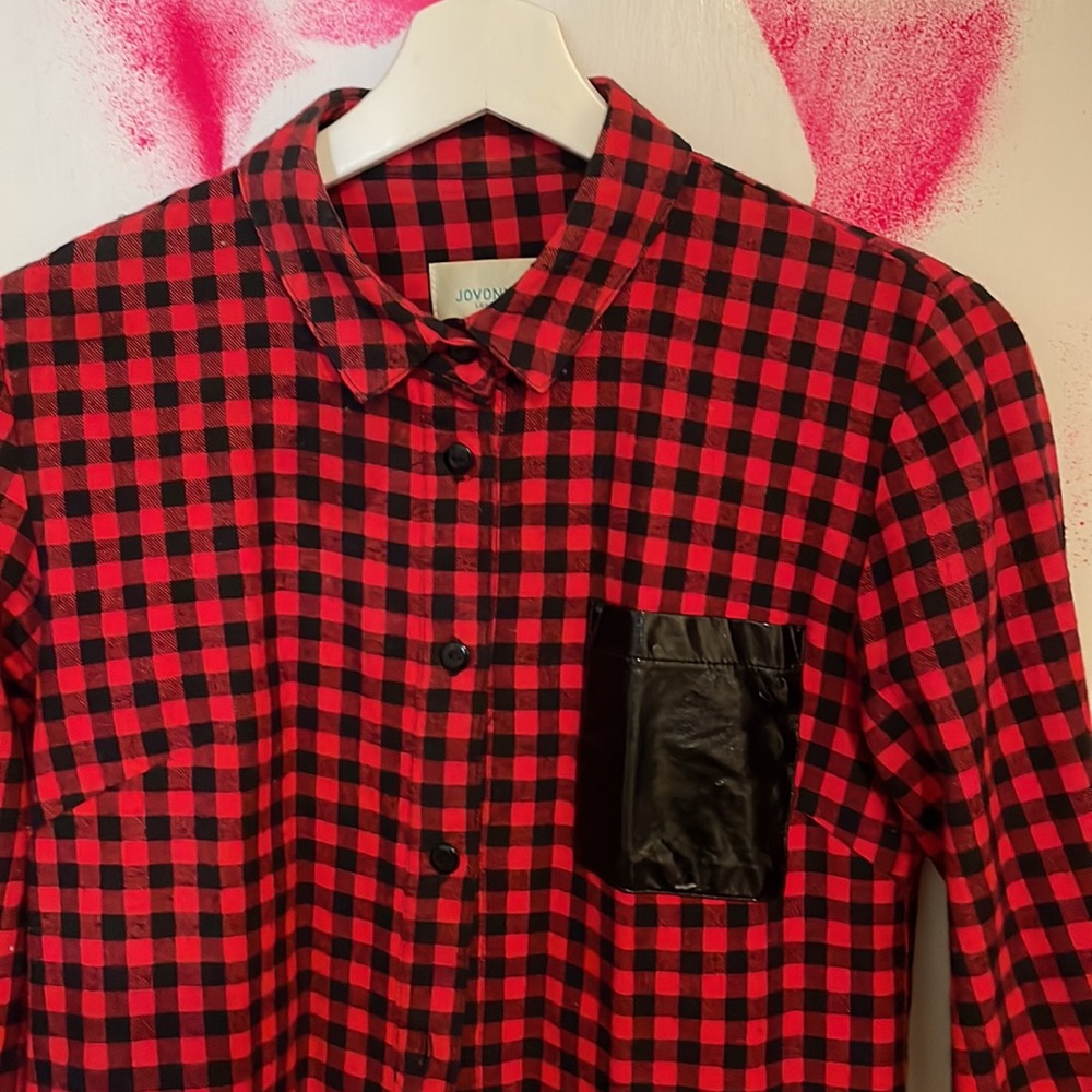 EUC jovonna London soft cotton button up